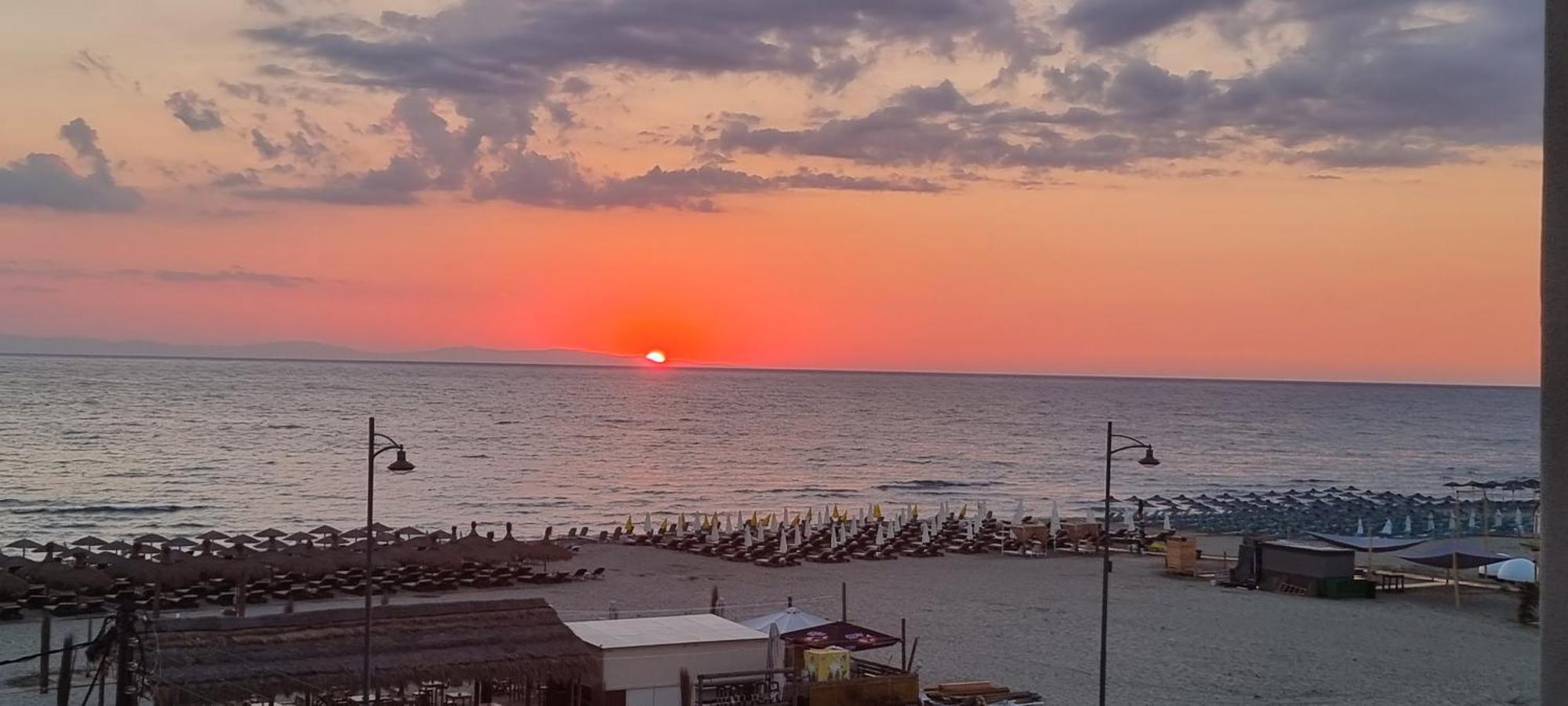 Aparthotel Pantheon Sea View Neoi Poroi Camera foto